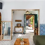 Kali Vice Surf Hostel *