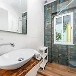 Hostel Kali Vice Surf Almada