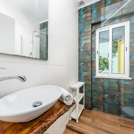 Hostal Kali Vice Surf Costa da Caparica