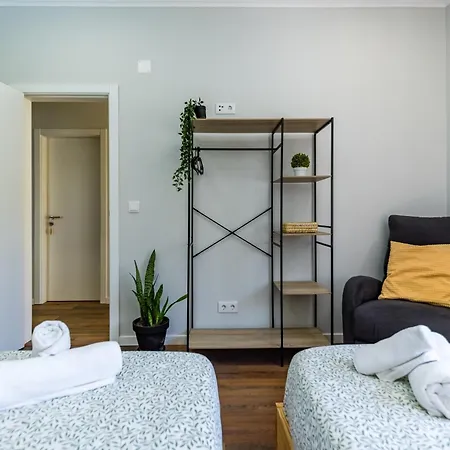 Vandrerhjem Kali Vice Surf Almada