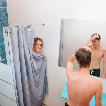 Hostal Kali Vice Surf *