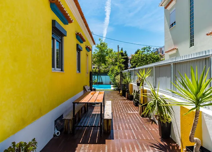 Kali Vice Surf Hostel