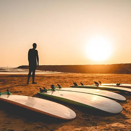 Kali Vice Surf Vandrarhem