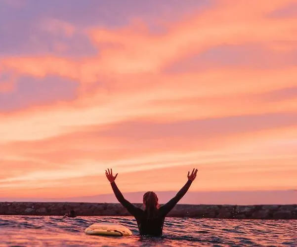 Kali Vice Surf 旅馆